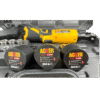Tres baterías de litio recargables de 12V incluidas en el kit de la llave de trinquete Acker Tools, ideales para trabajo continuo sin interrupciones