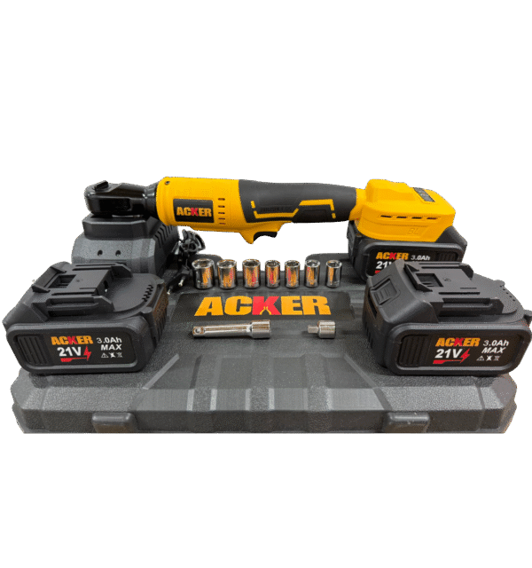 Llave de trinquete inalámbrica Acker Tools de 21V y 130Nm junto a sus 3 baterías de litio de 3.0Ah, ideal para trabajos profesionales continuos y exigentes.